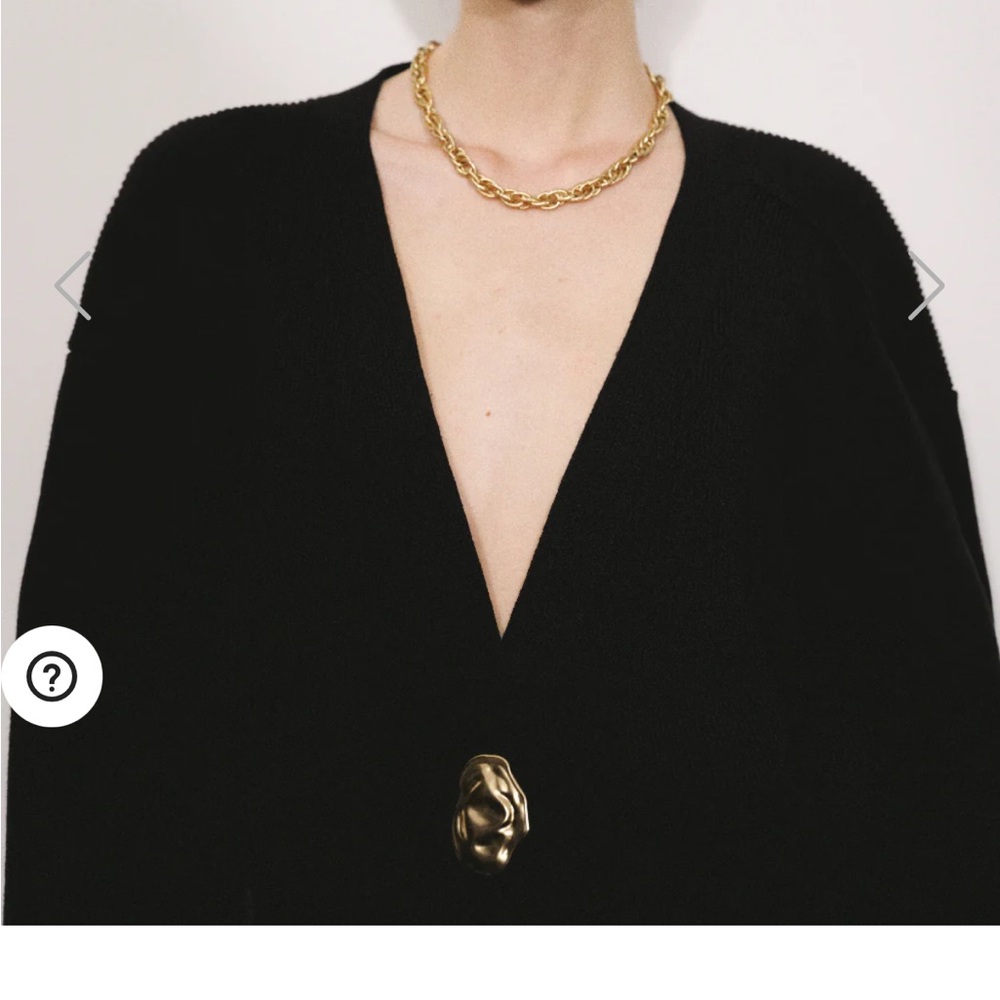 Urban Revivo v neck knitted cardigan. New from website.